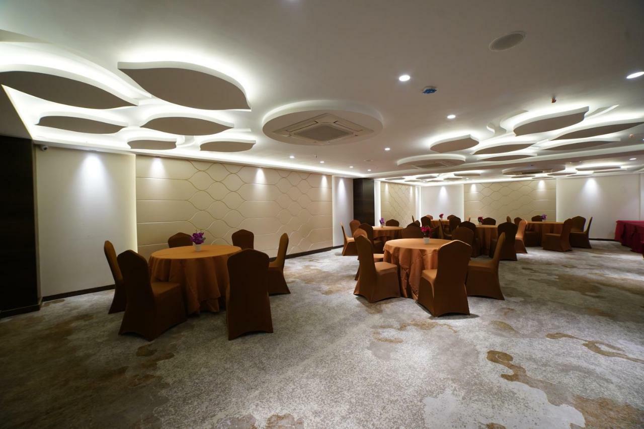Hotel 18Keys Bhopal Exterior foto
